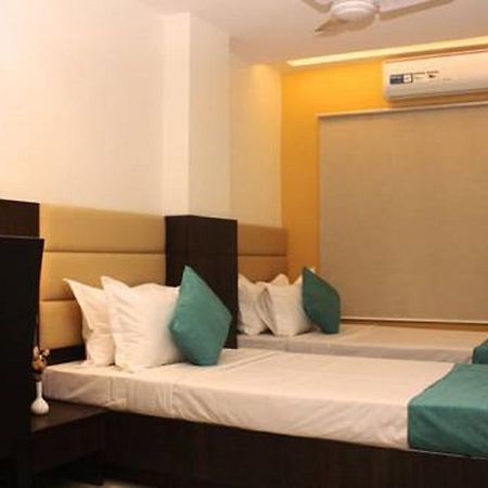 Crest Inn Калькутта Экстерьер фото